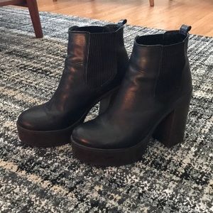 Steve Madden platform boots